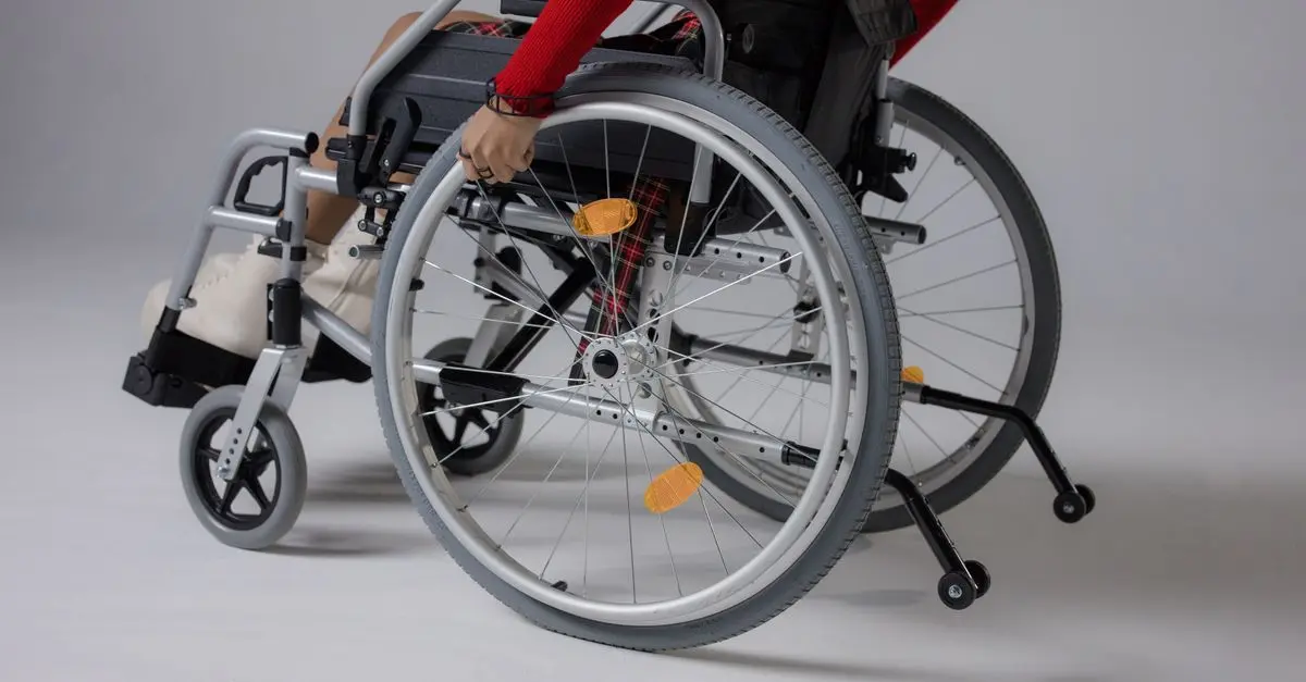 Comment choisir un fauteuil roulant adapté à vos besoins