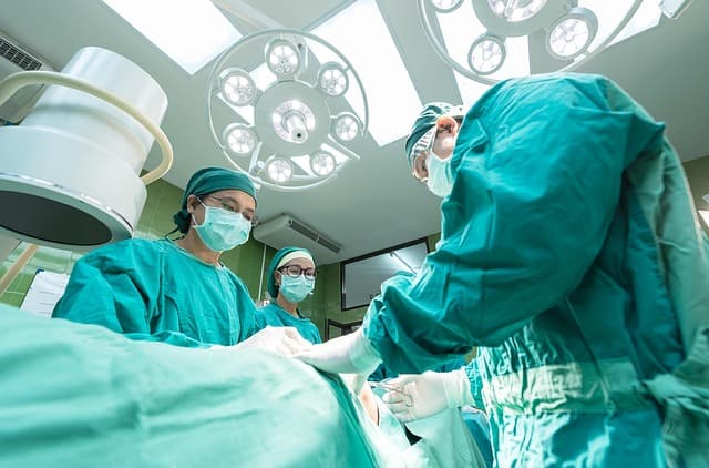 Les équipements médicaux à domicile : essentiels pour votre santé